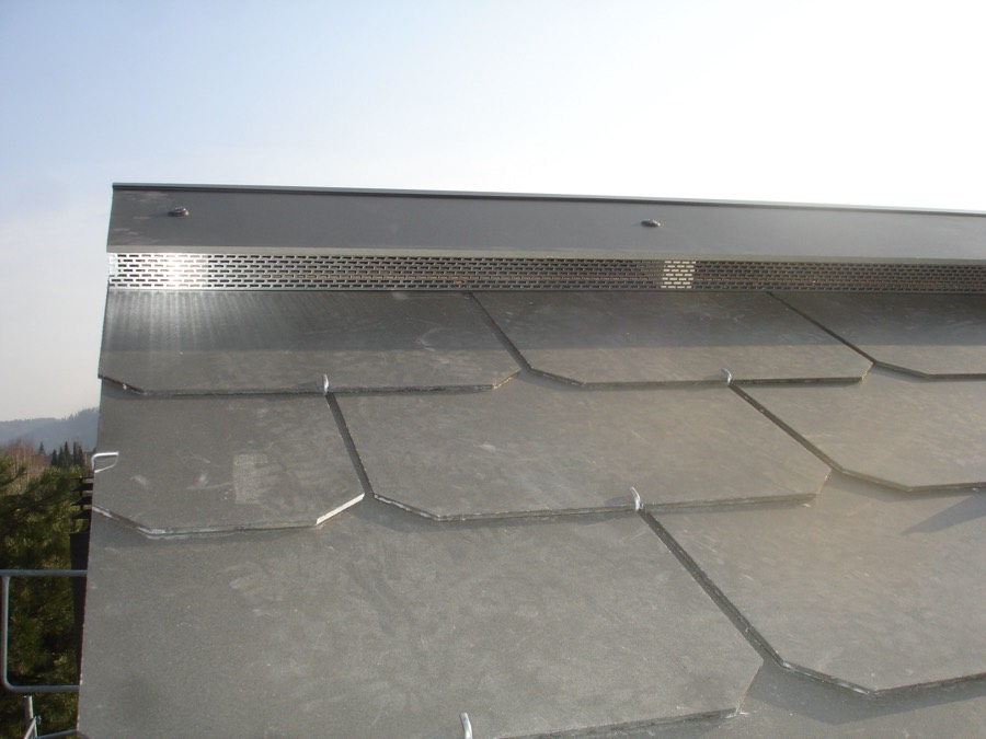 Detail der Moduleinfassung